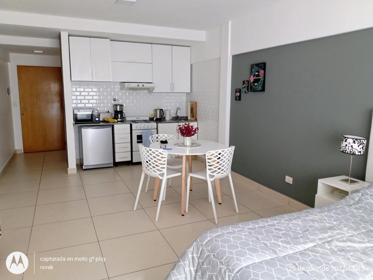 Appartement Luminoso Y Calido Monoambiente En San Telmo. à Buenos Aires Extérieur photo